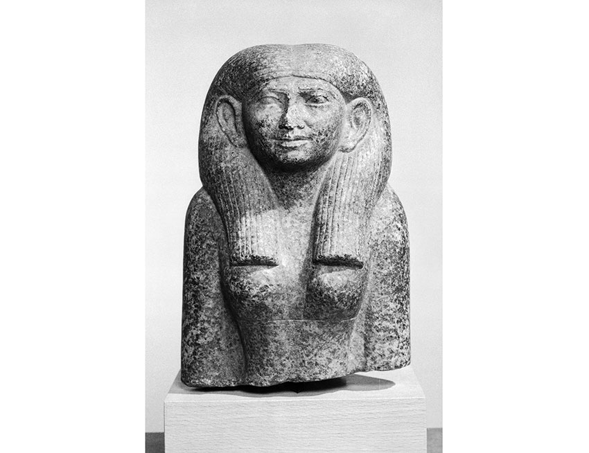 Head and Torso of a Noblewoman ca 18441837 BCE